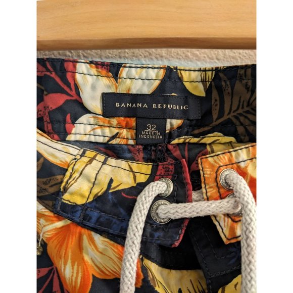 Banana Republic Hawaiian Shorts Men's Size 32 Drawstring Board - Picture 3 of 4